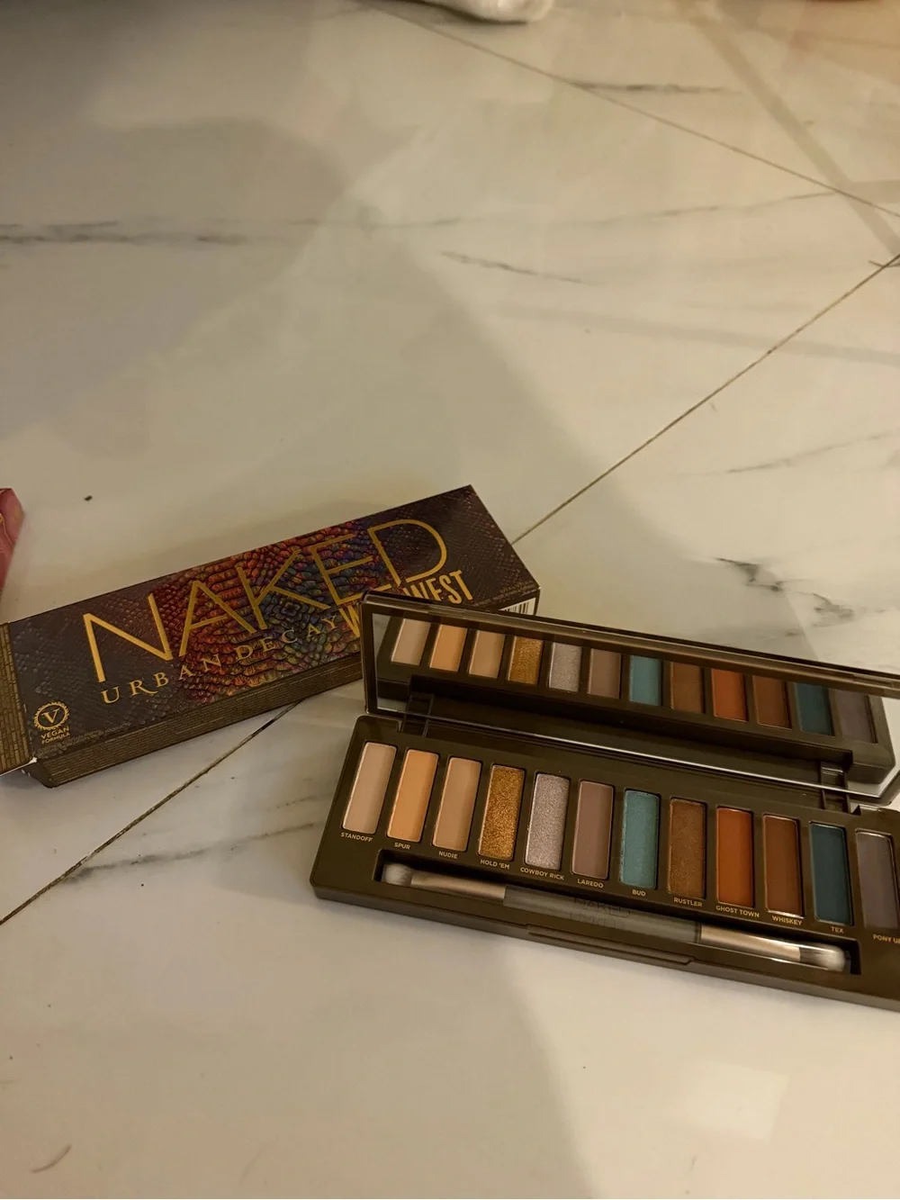 Urban Decay Eyeshadow Palette — Brown, Gold & Teal Shades